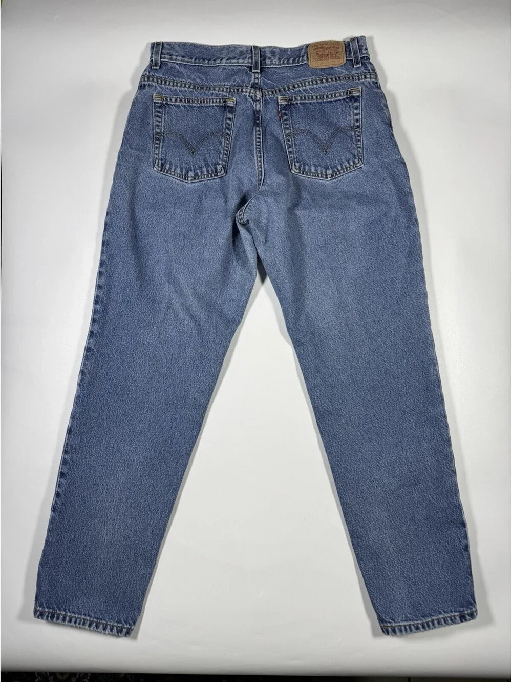 Levis 550 Classic Relaxed Fit Tapered Leg Jeans Medium Wash Blue 16 MIS L 31”
